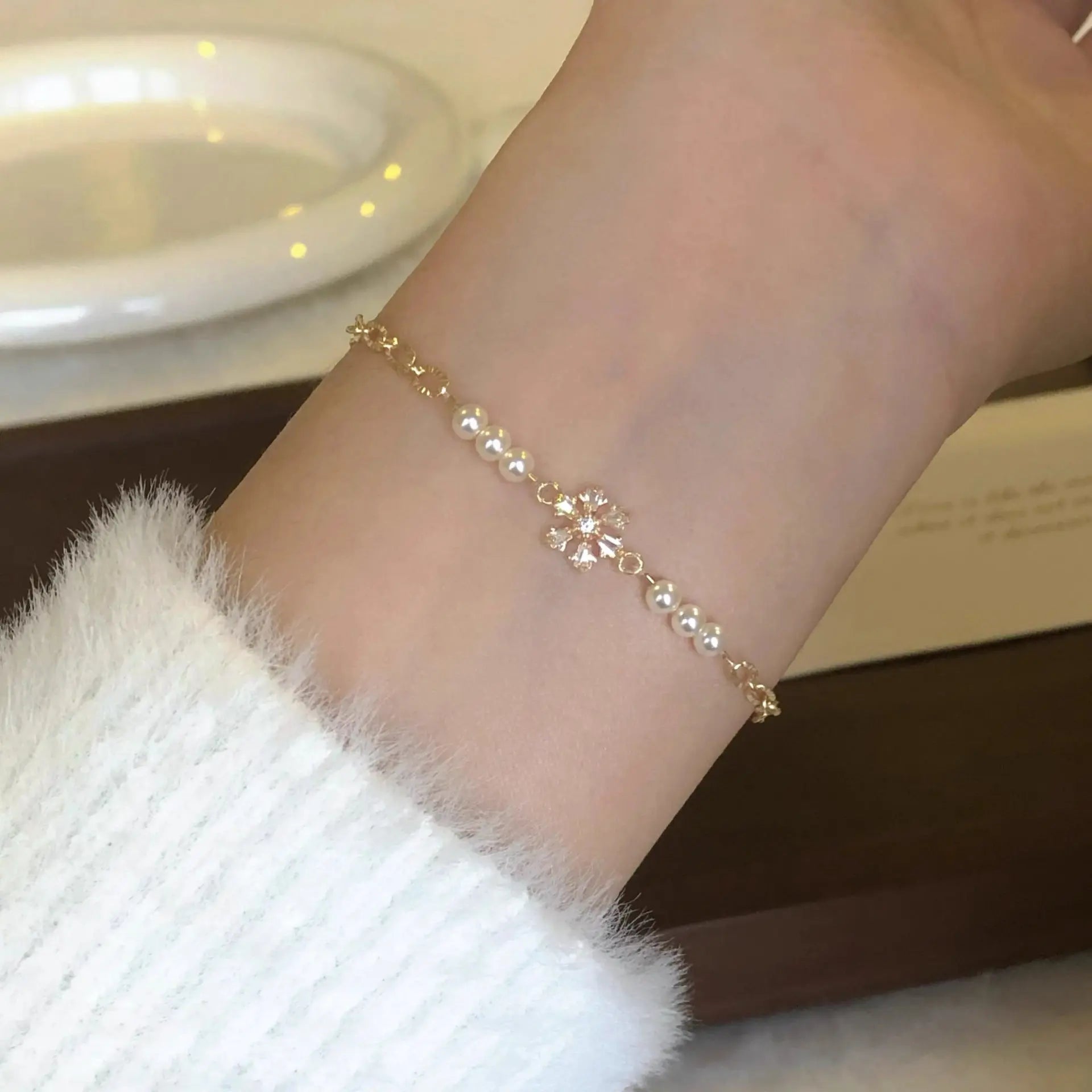 Snowflake Zircon Pearl Bracelet Female Niche Beaded Advibe Studio