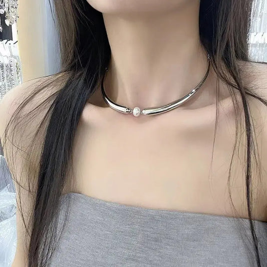 Women's Luxury Pearl Necklace Advibe Studio