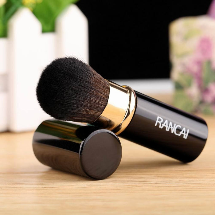 Single mini retractable makeup brush